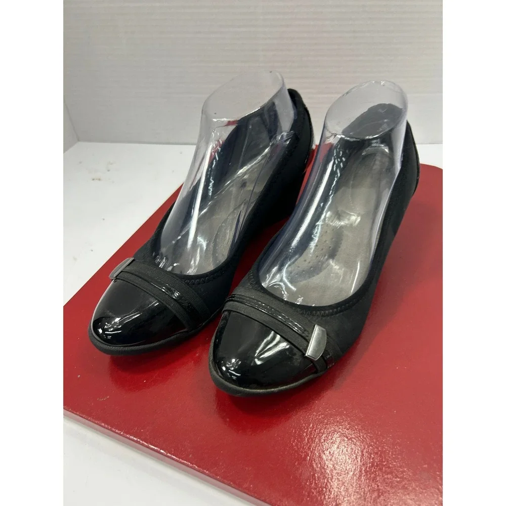 Time and Tru Solid Wedge Heels 8.5 Black Patent Accent Career Office Workwear